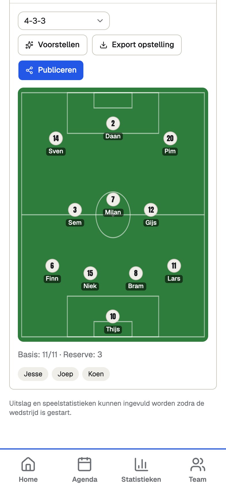 The line-up builder with players placed on a formation